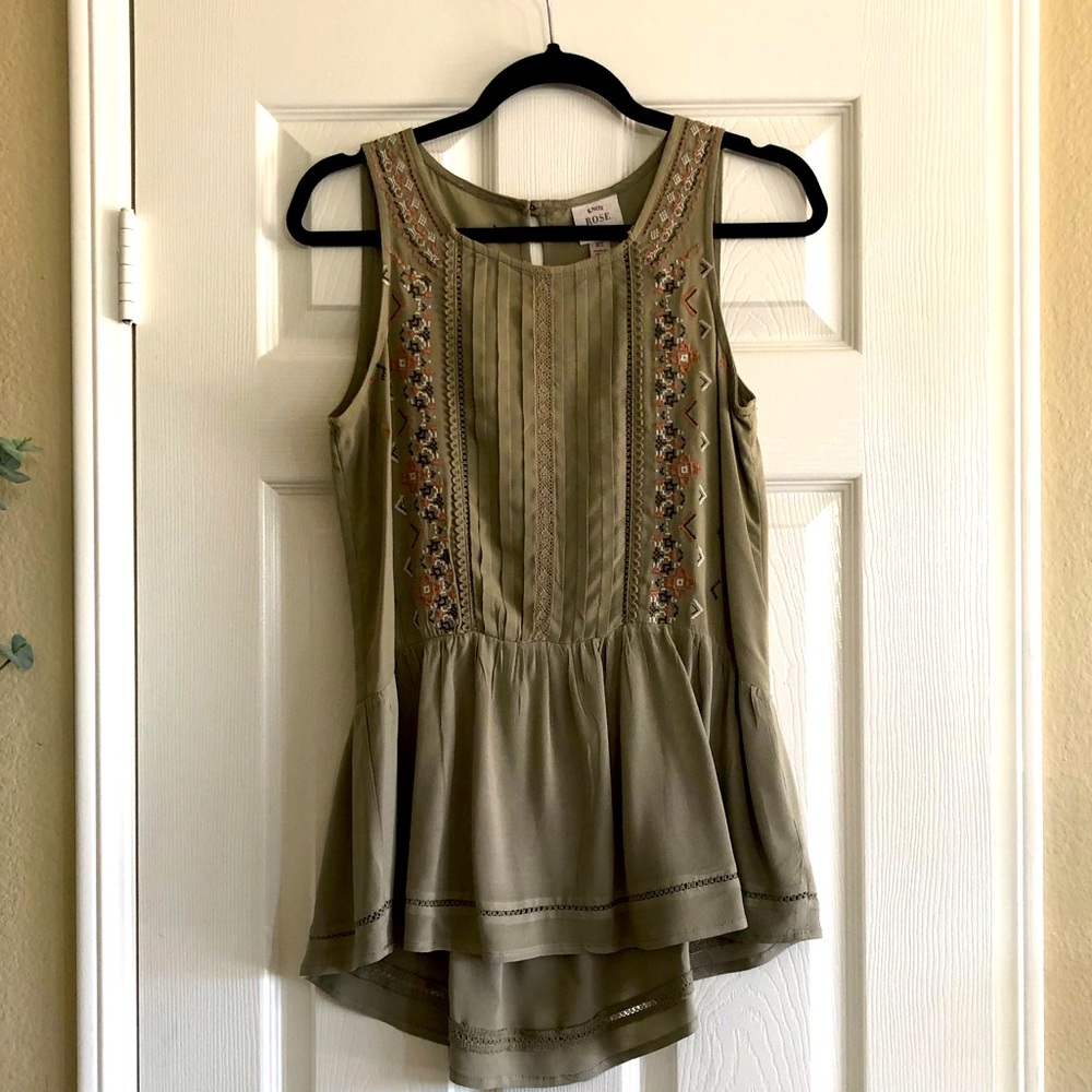 Knox rose peplum embroidered olive tank top